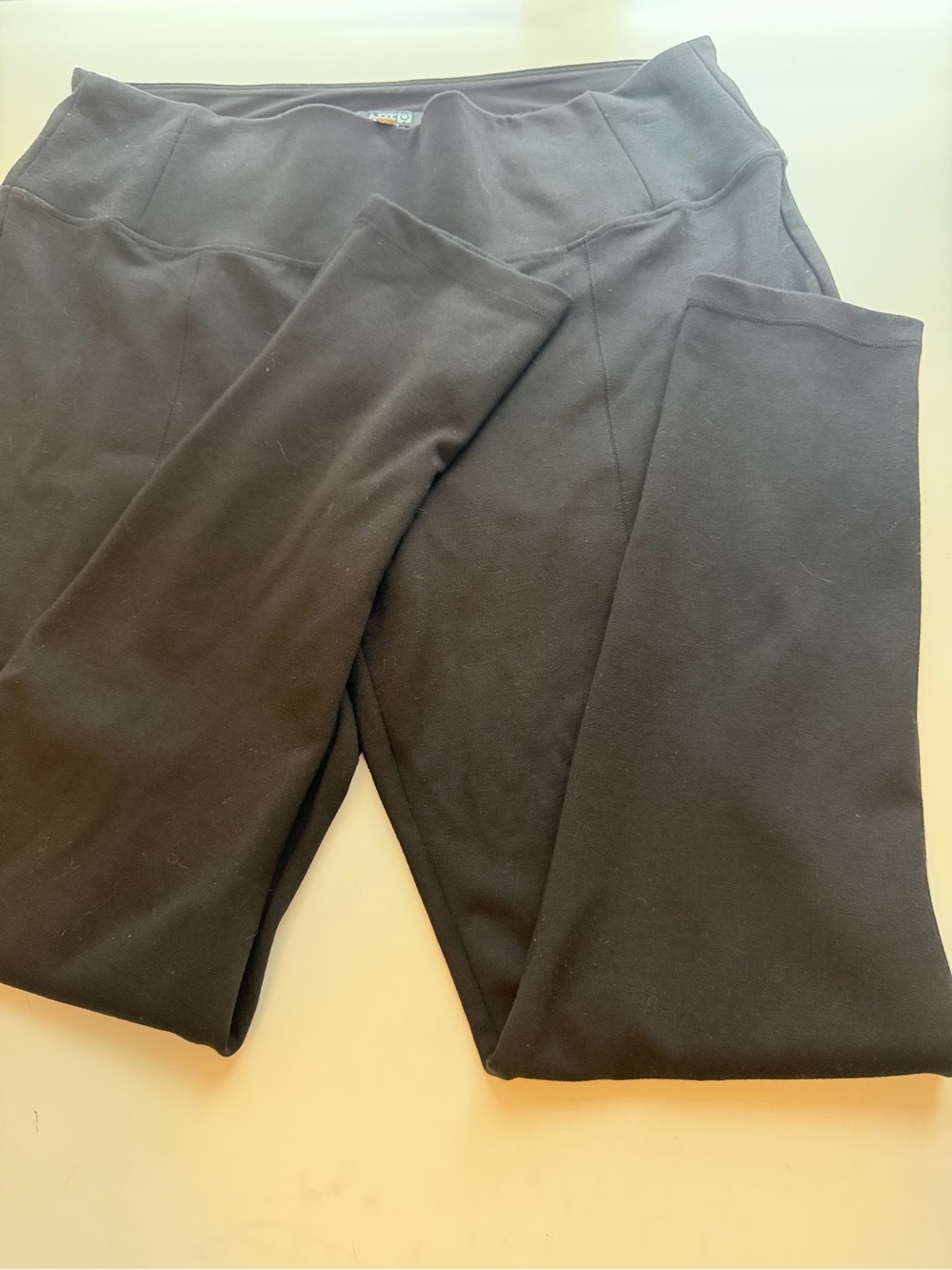 Apt. 9 Women's Straight Leg Pants in Black